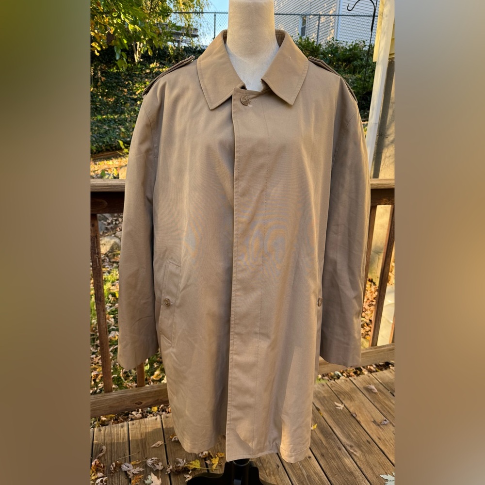 Westchester Classic Men's Rain/Trench Coat 46R Beige Removable Faux Fur Liner